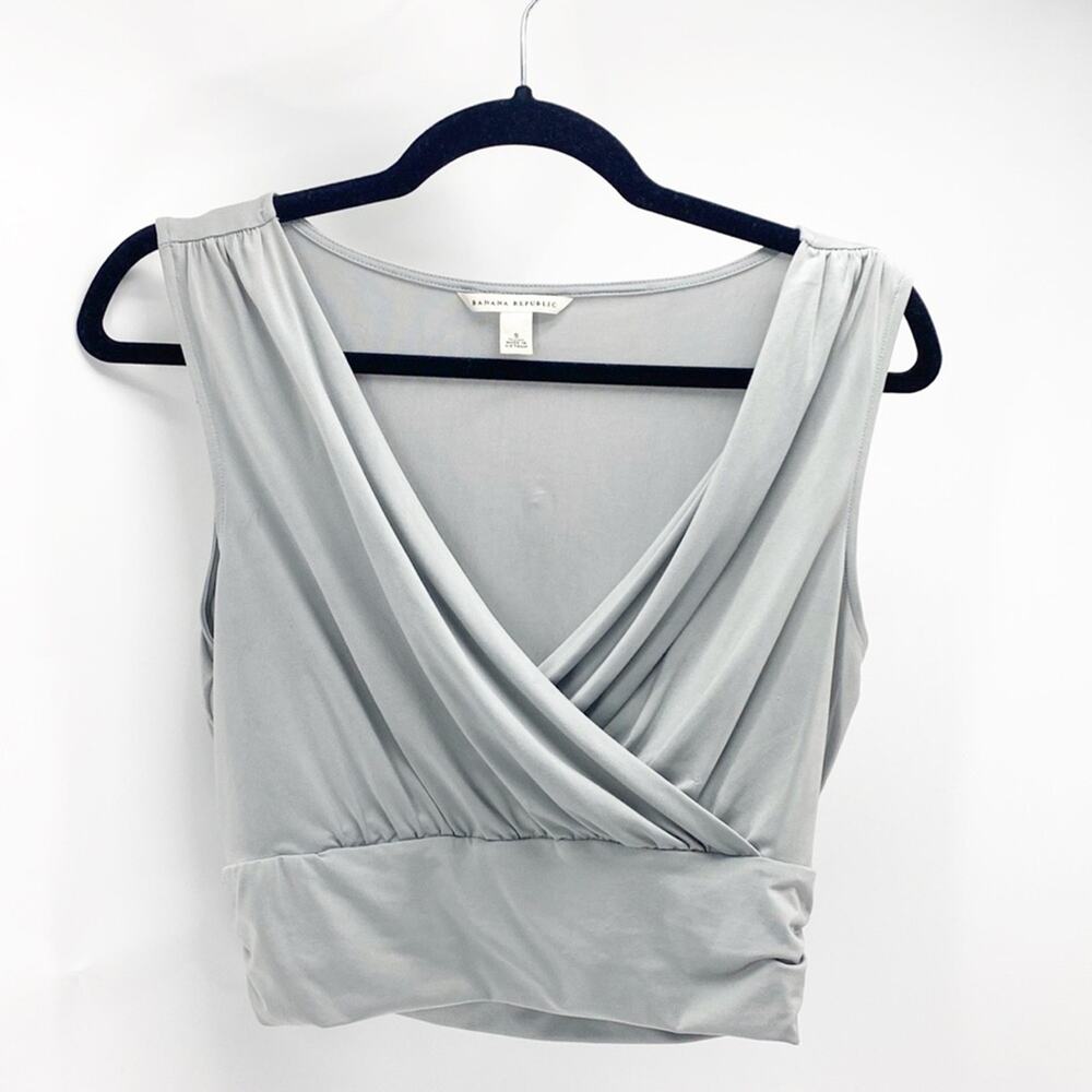 Banana Republic Jersey knit draped front cropped top blue grey in color size S